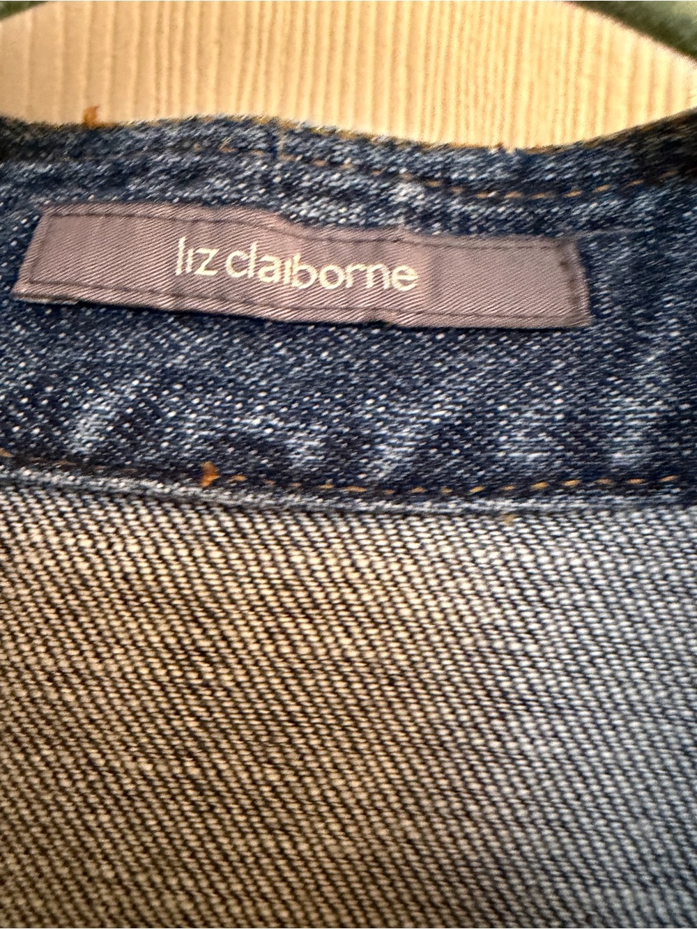 Vintage Liz Claiborne Women’s denim Button-Front Jacket - Blue - Picture 3 of 8